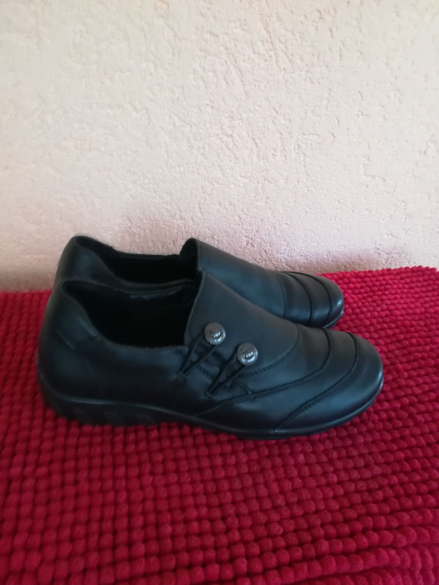 Pantofi piele nr 37 damă Clasic