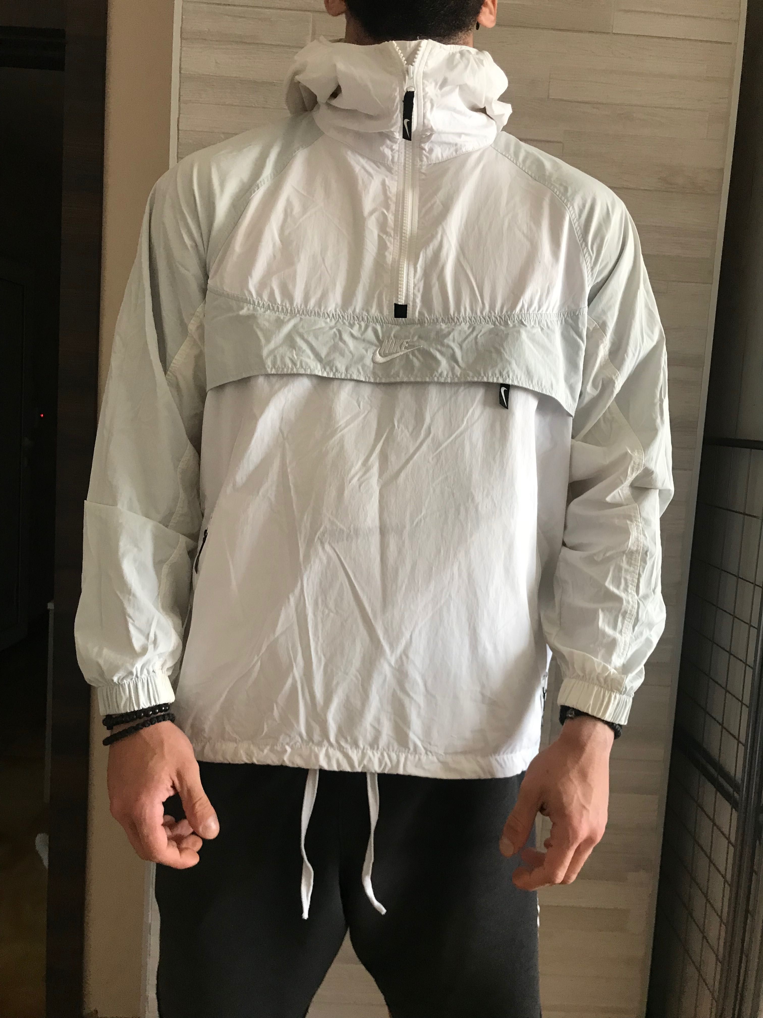 Мъжка ветровка NIKE