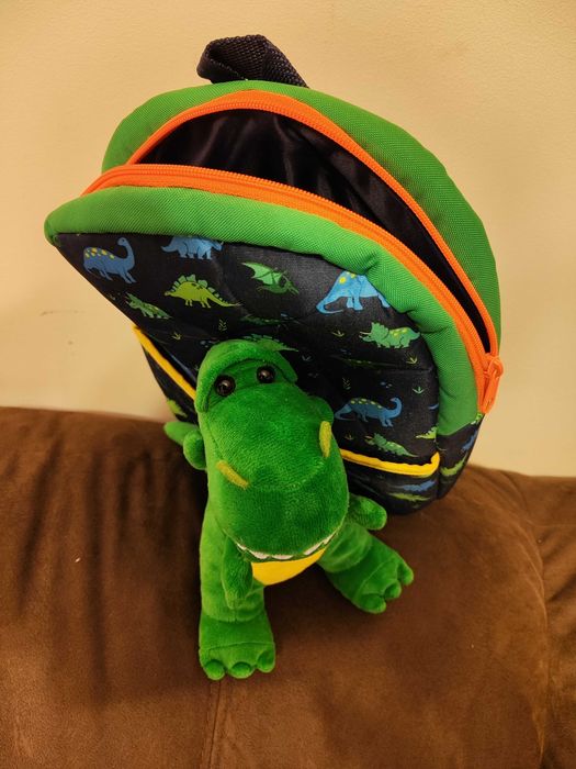 Детска раничка Динозавър