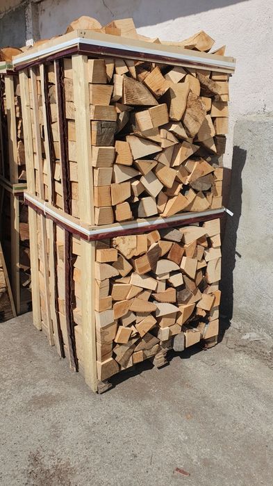 Lemn de foc de fag paletizat livrat la domiciliu