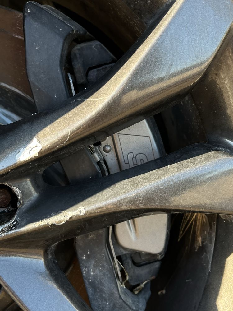 Audi S8 V10 5.2 D3 4F 450кс на части