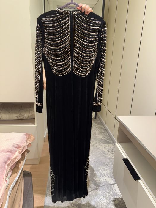 Vecherniy ko’yne sotiladi 42 va 44 razmer