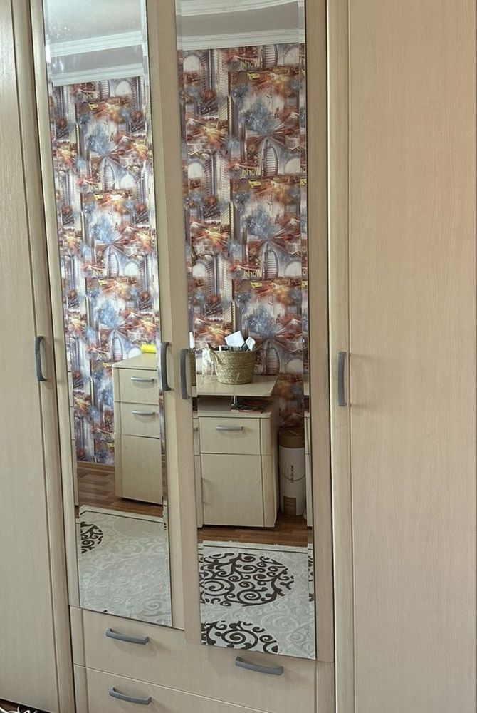 Шкаф, туалетный стол