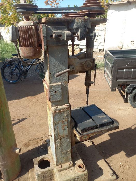 Продаётся токарные станки рабочие состояние возможно торг уместен