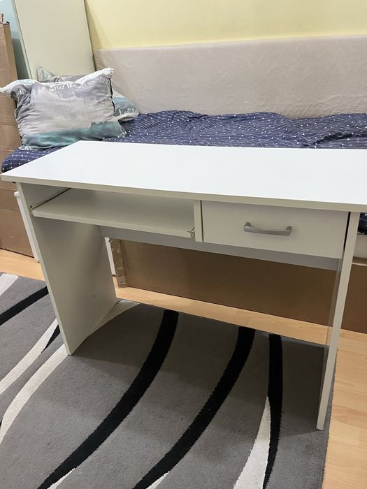 Бюро с чекмедже 100/40 см