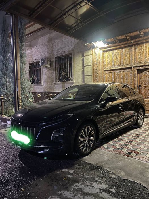 Hongqi E-QM5 Srochna Nasiyaga beriladi