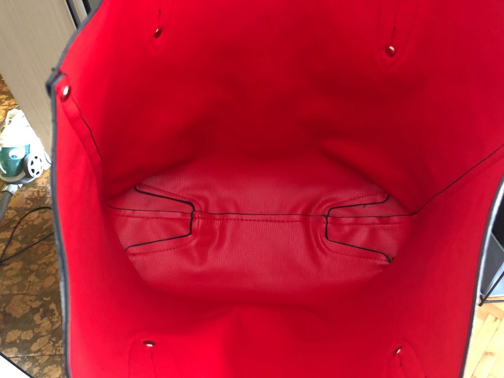 Чанта Michael Kors / раница Victoria Secret / чанта BEBE