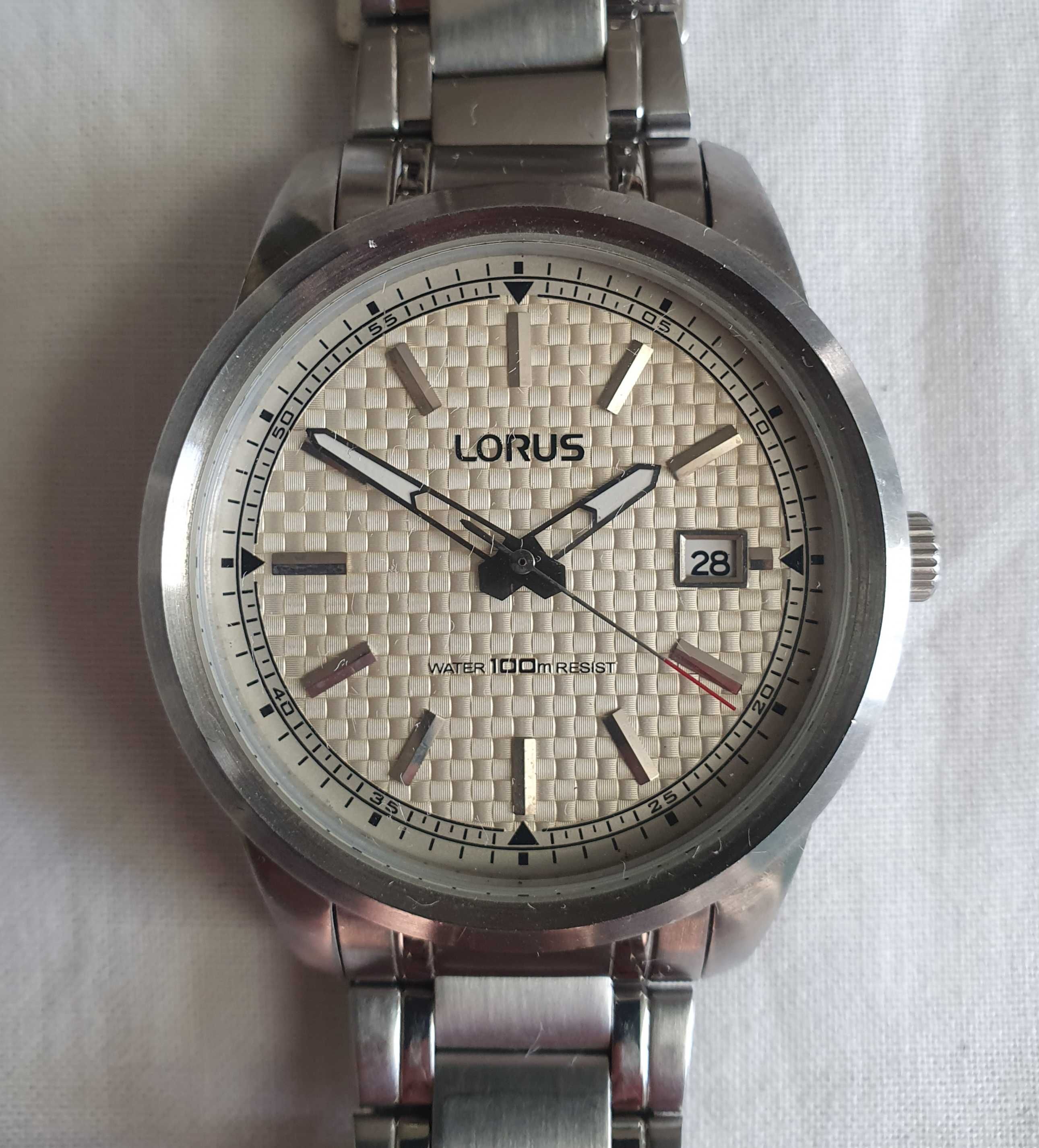Часовник Lorus VX42, Fossil CH2601