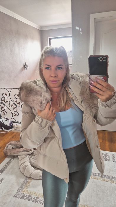 Vând geaca blana naturala