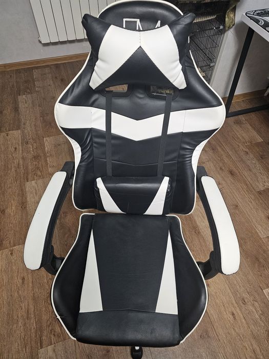 Стул игровой компьютерный