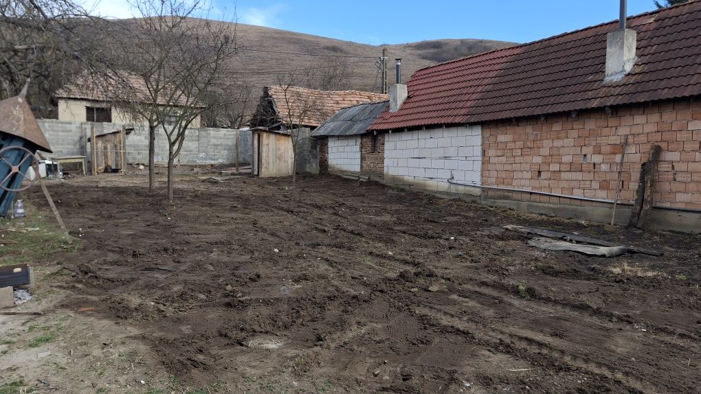 Nisip ,sorturii  pietriș