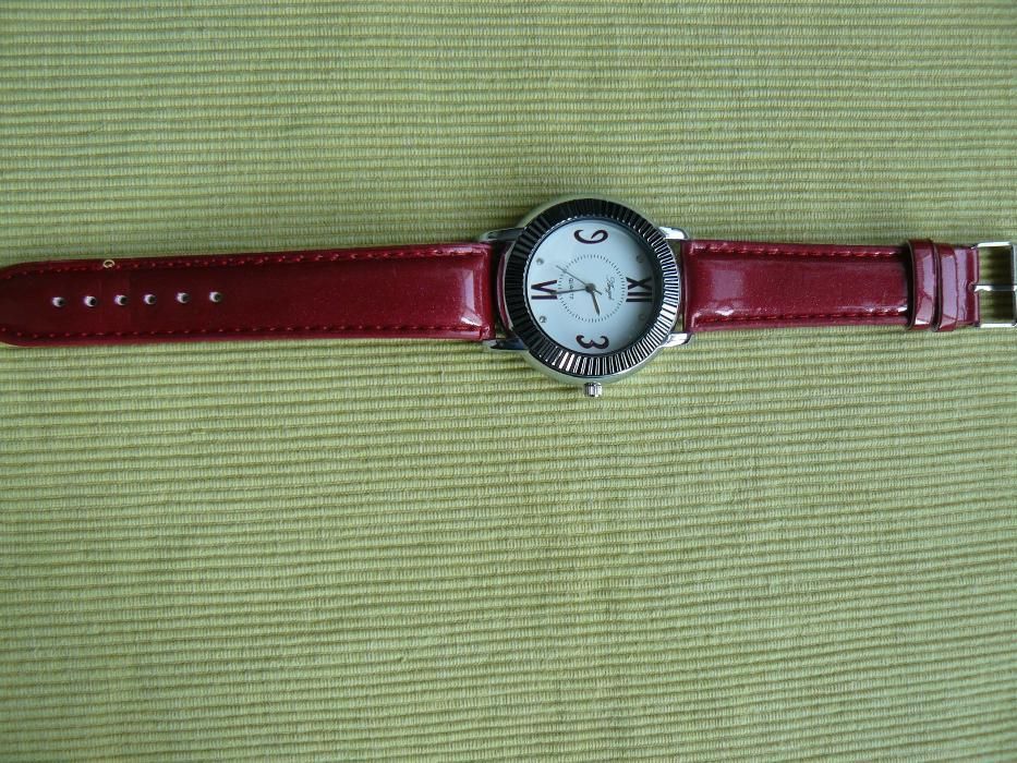 Ceas DAMA "ANGEL" cu mecanism quartz curea din piele eco