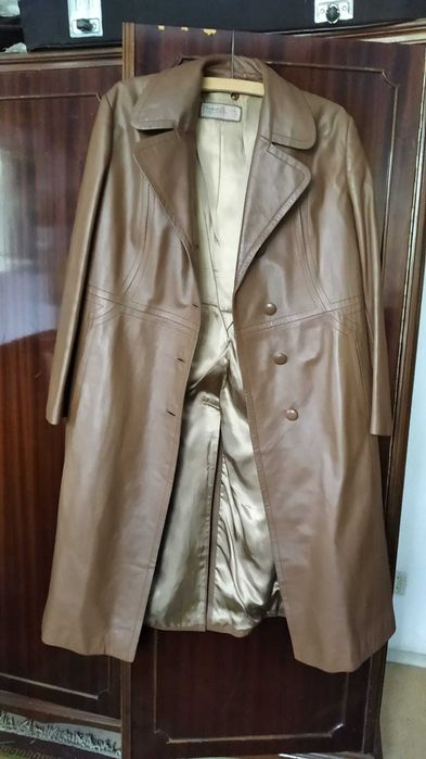 Vand haine de piele naturala