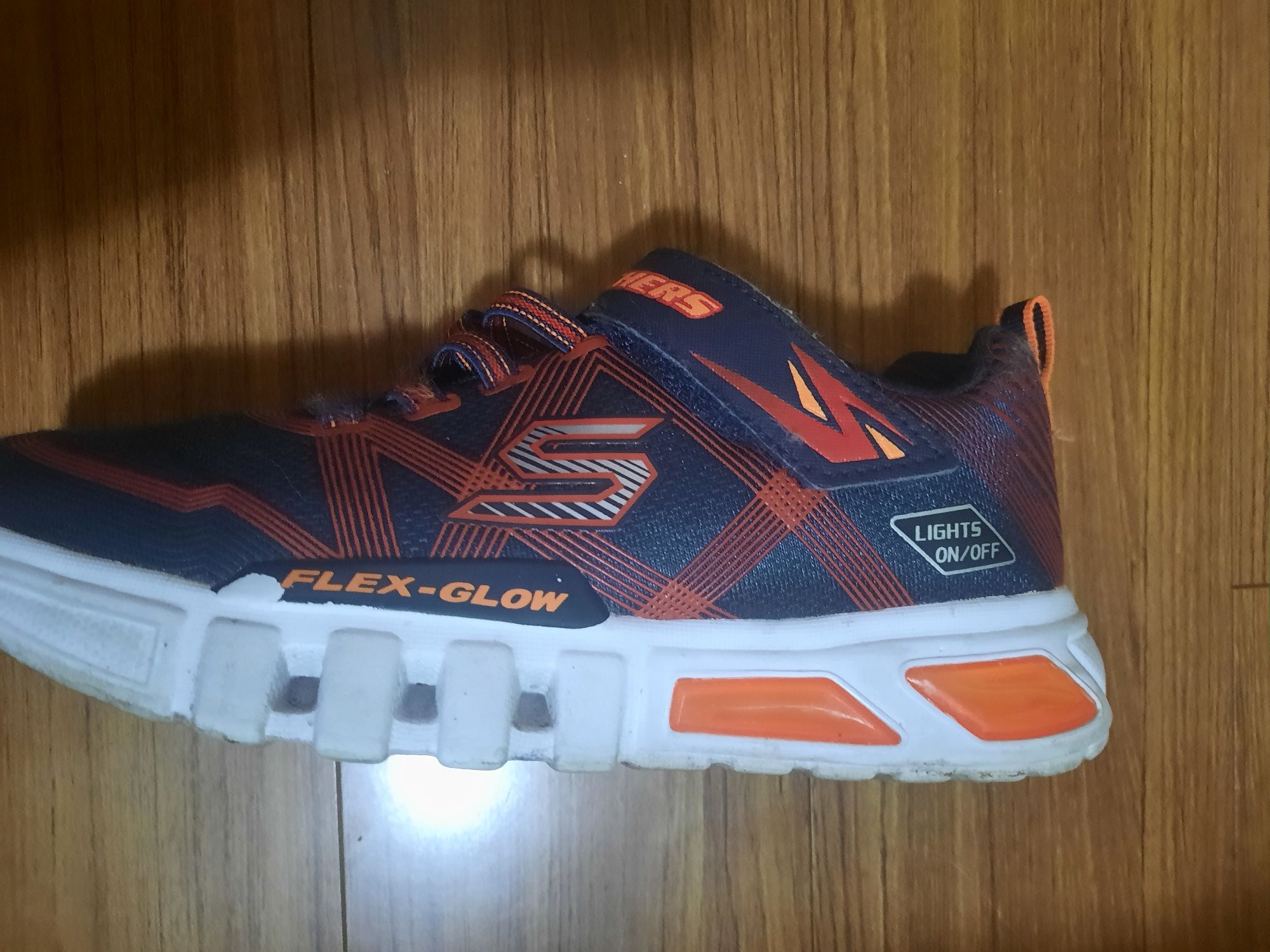 Pantofi sport Skechers cu luminițe
