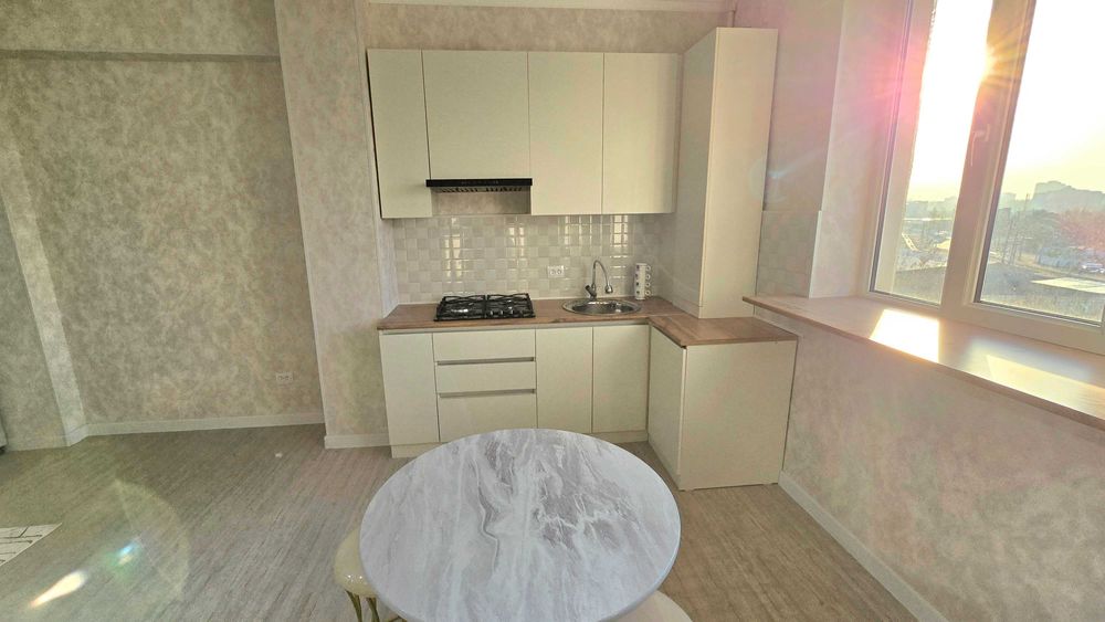 Срочно продаётся 1/4/5 с ремонтом. Площадь 33м2 Мирзо Улукбекский р-н"