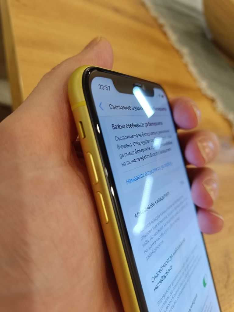 Iphone 11 64 GB yellow