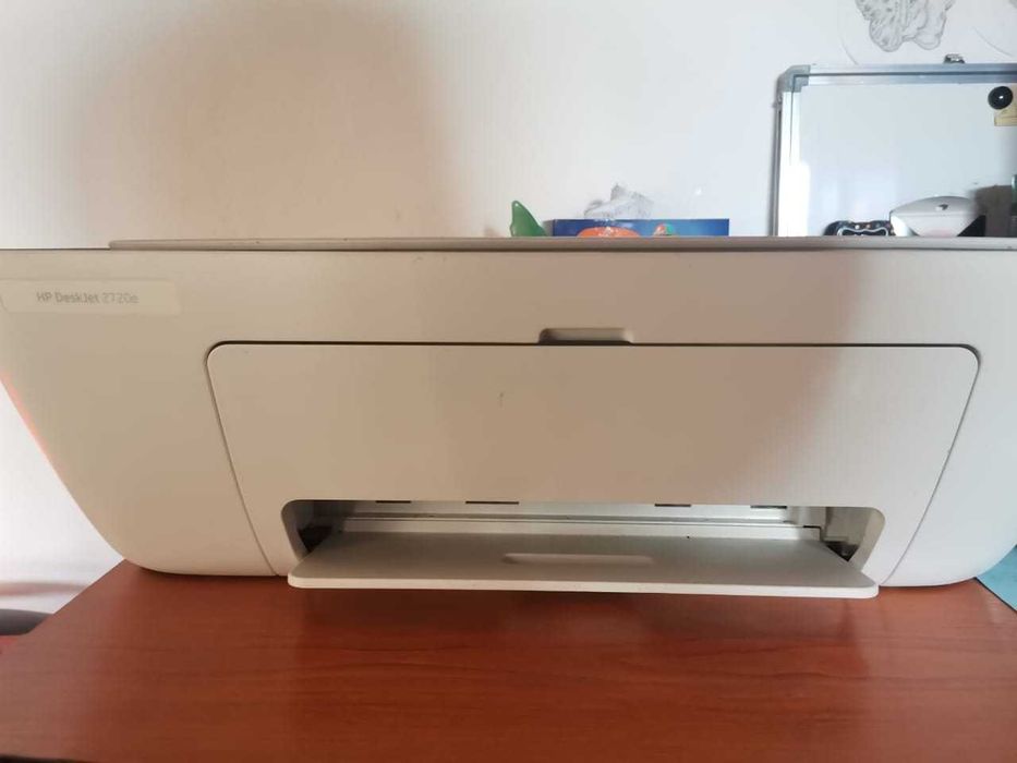 HP DeskJet 2720e printer