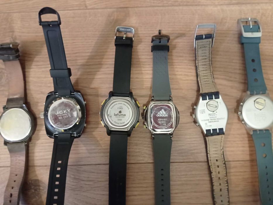 Часовници: Swatch, Adidas, Lafuma, JCKY, Guess.