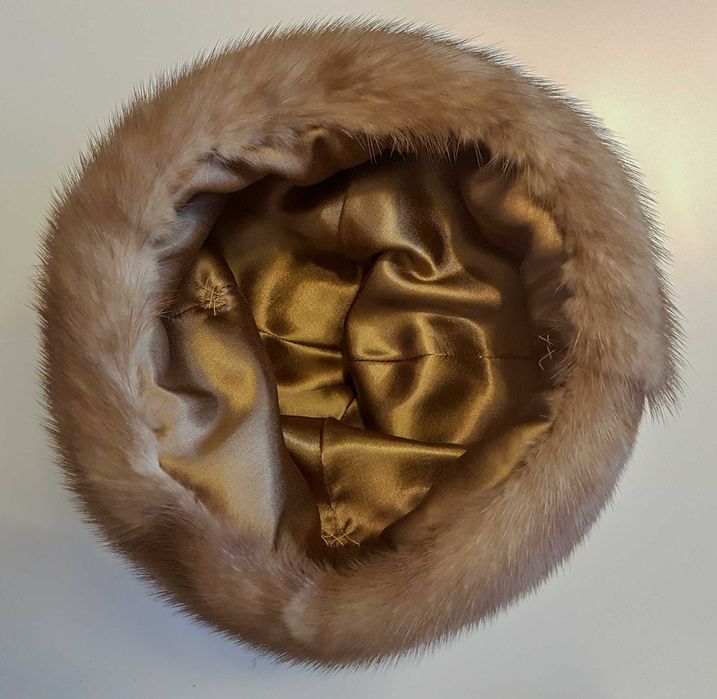 Caciula blana naturala nurca Favior - Stare IMPECABILA