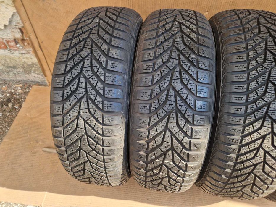 4 Yokohama R16 205/60
Зимни гуми 
DOT3519