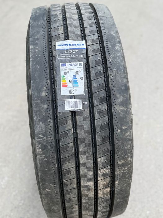 ROYAL BLACK 385/65r22.5