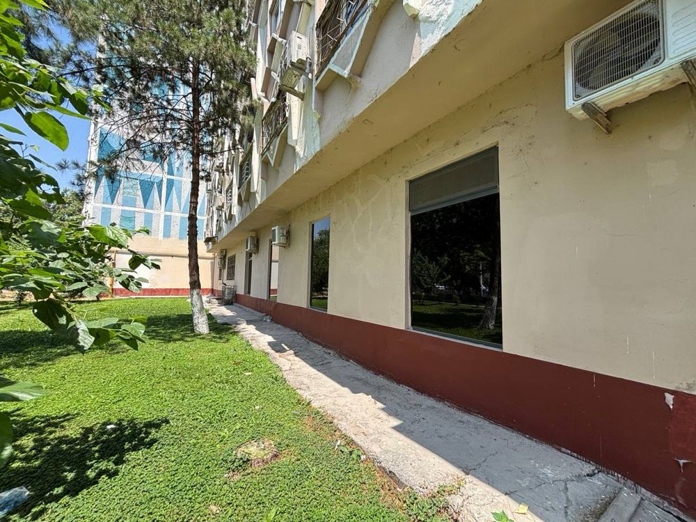 Продается офис в центре. м. Ойбек