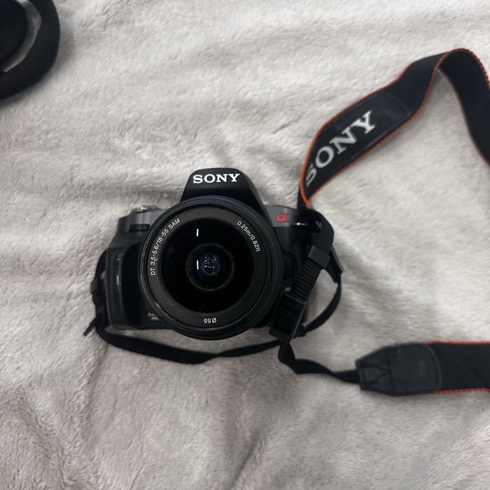 Продаю фотоаппарат Sony Alpha A390 с объективом + сумка в комплекте!