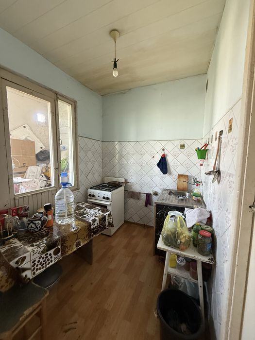 Срочно, Мирабадский р-н, Куйлюк Массив 2 3/4/4 1,5х6 балкон