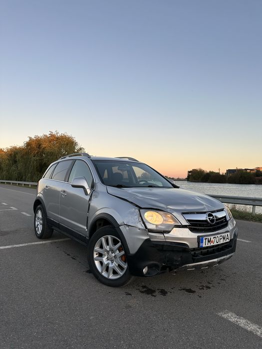 Opel antara 2009 automat 4x4 usor avariat