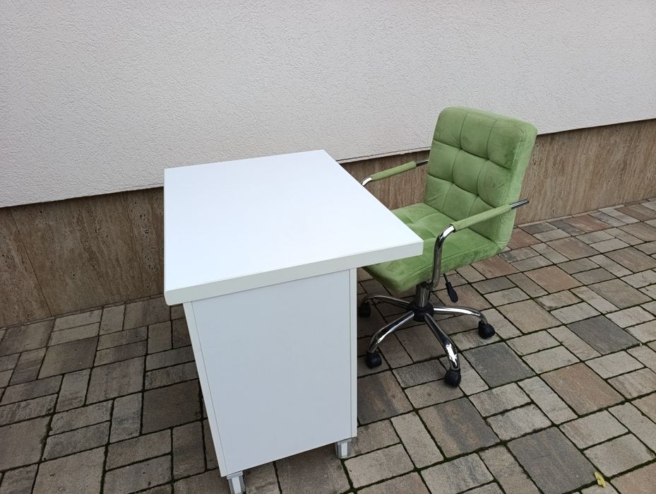 Birou pentru copii cu scaun