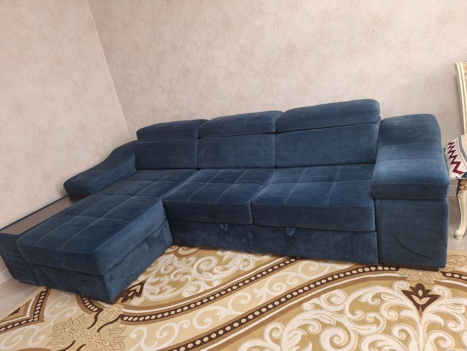 Диван угловой раздвижной, длина 3 м × 175 (угол) . 70.000 тг .