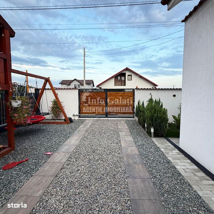 | VILA Parter+Mansarda | SENDRENI, Serbestii Vechi | TEREN: 500 mp |