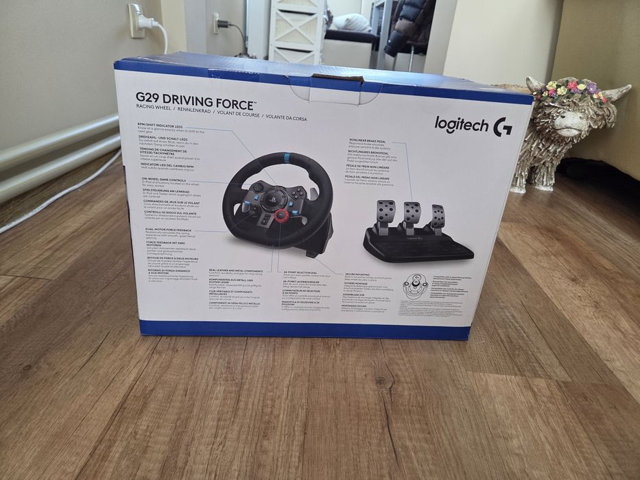 Чисто нов волан Logitech G29 Driving Force – за PlayStation и PC