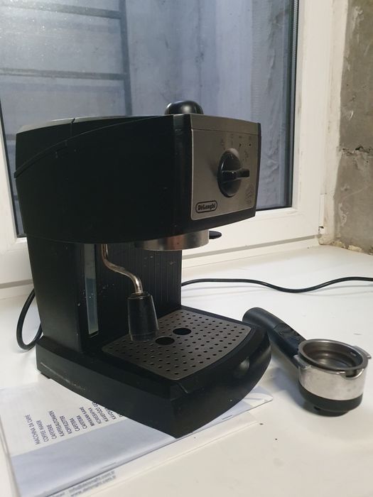 Кофеварка Delonghi