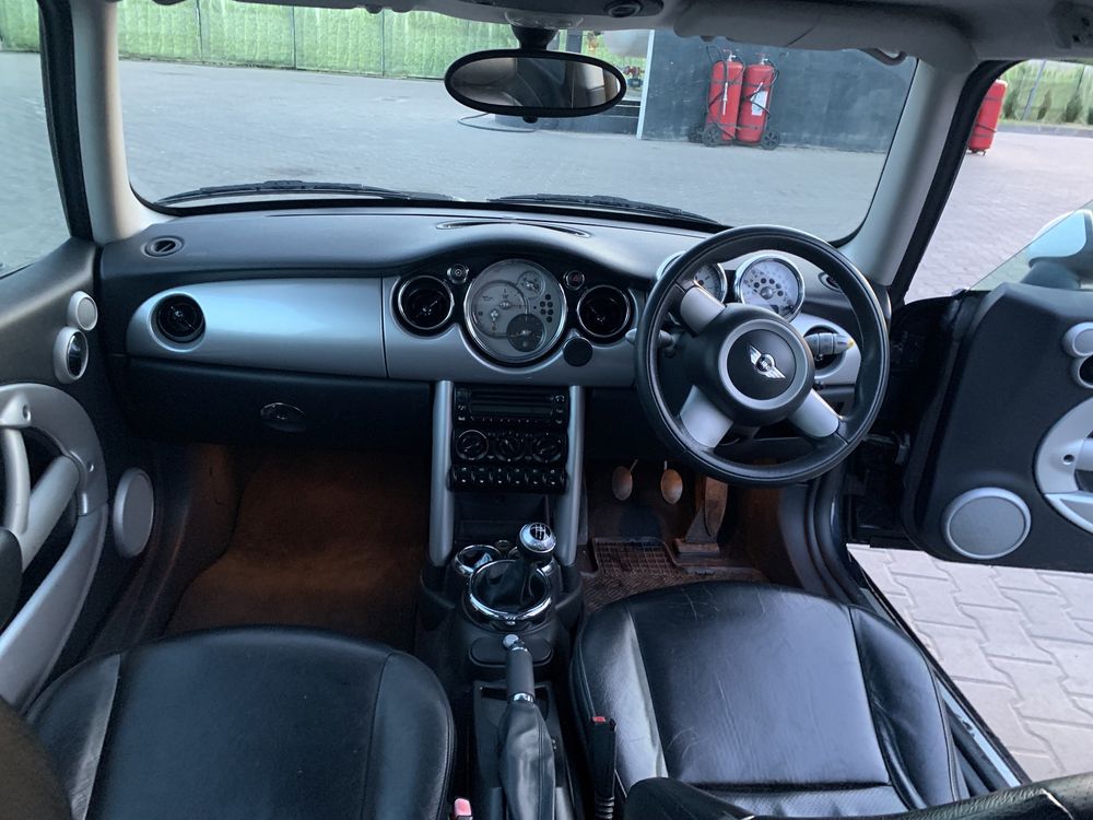 Vand scaune Mini r50 R53 piele model deosebit plafon fete usi