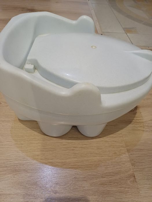 Продам недорого детский унитаз