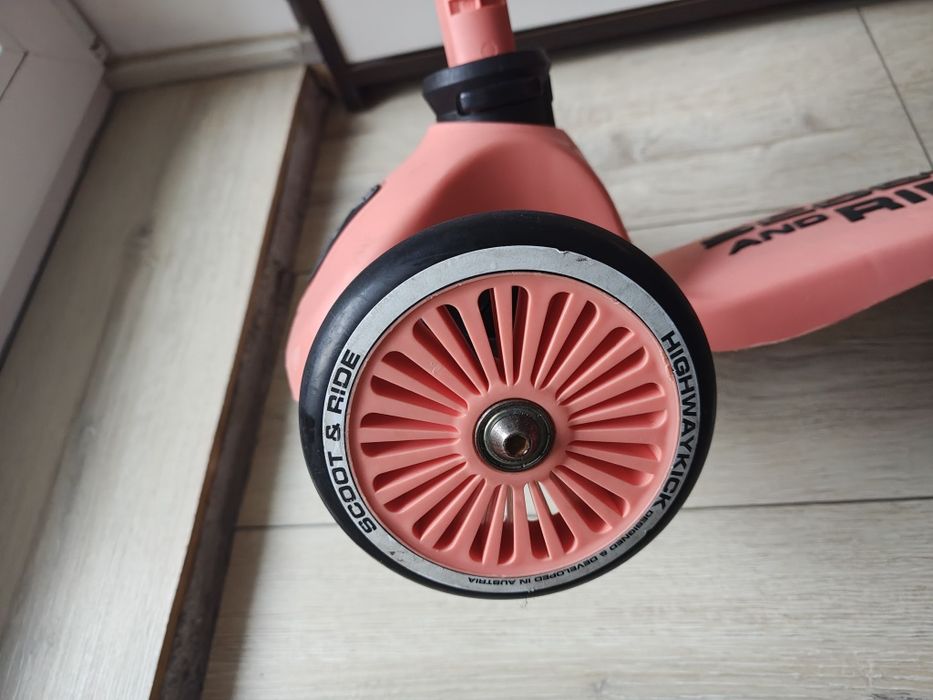 Vând Scoot and Ride