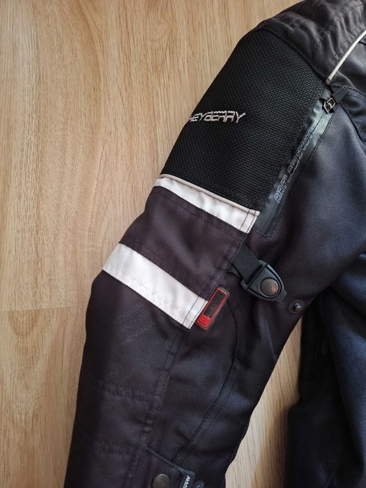 Дебело, мото яке