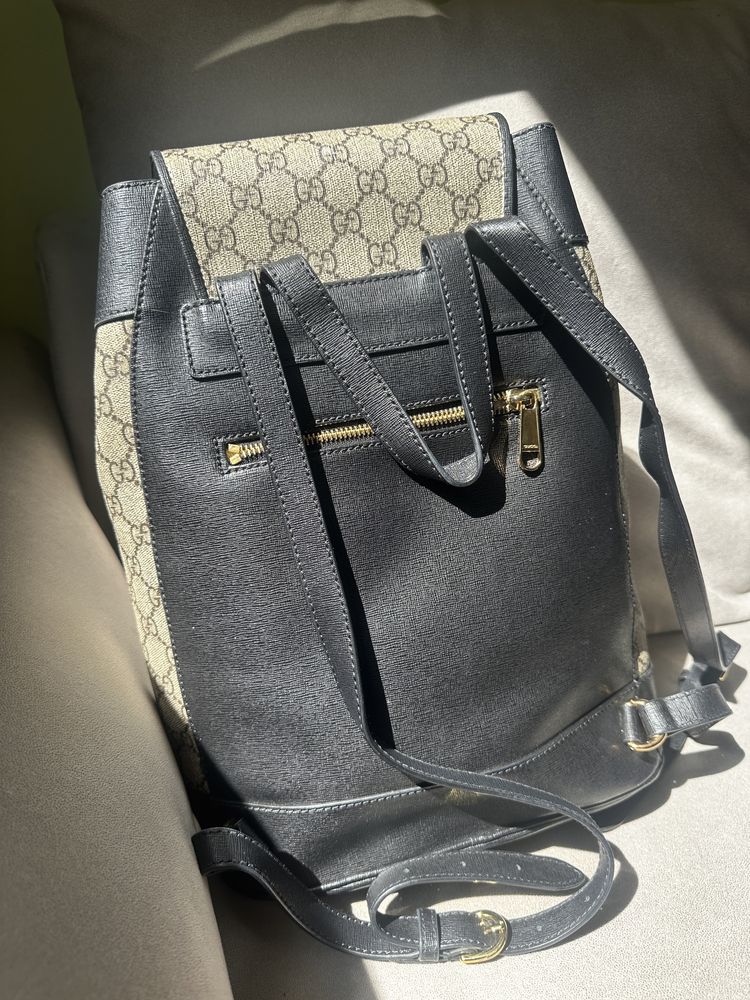 Gucci дамска чанта- тип раница