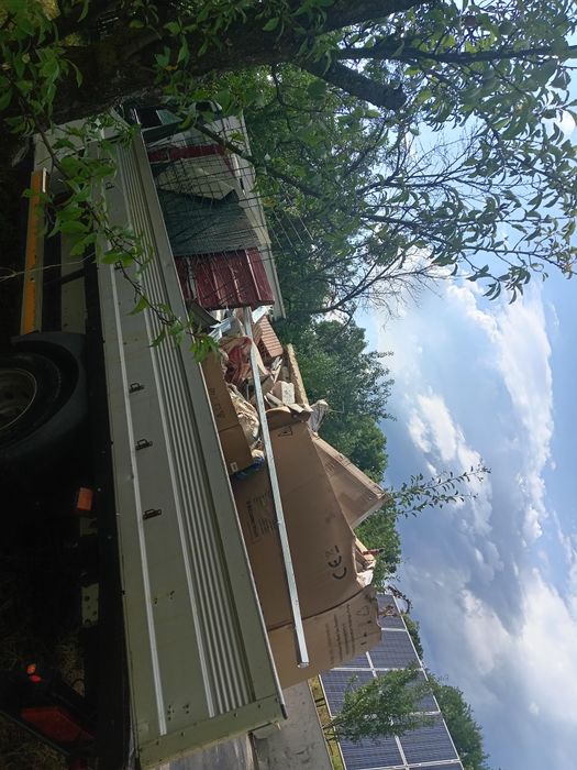 Debarasez aruncam mobila veche etc.