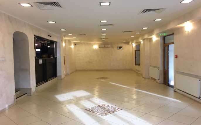 Spatiu comercial - oras Potcoava, judetul Olt
