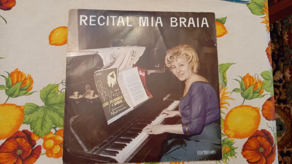 Vand 8 placi vinil/discuri pick-up stare perfecta,muzica clasica, etc