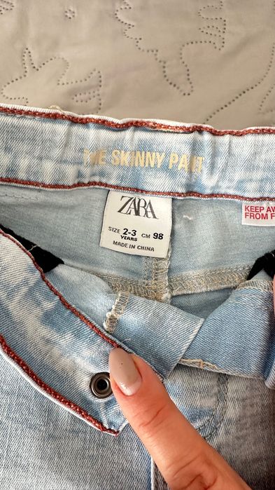 Детски дънки Zara