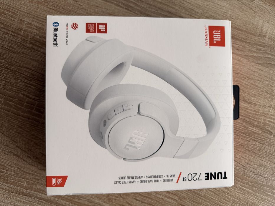 Нови слушалки JBL 720BT