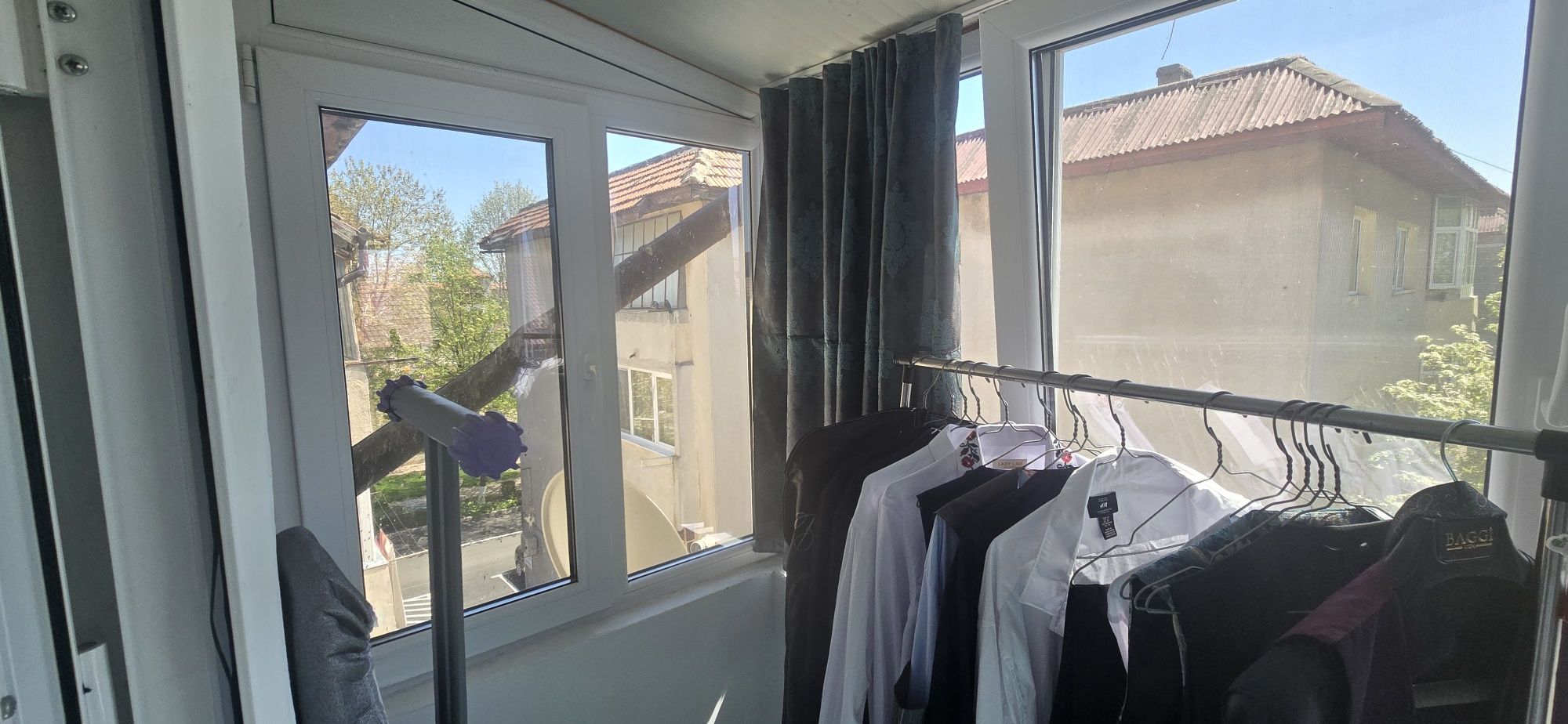 Vând termopane ROTO – tripan (sufragerie, baie, bucătărie, balcon)
