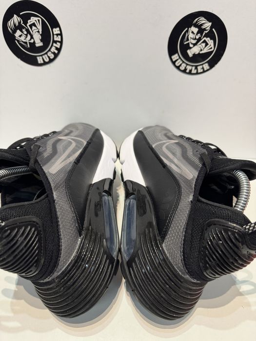 Маратонки NIKE AIR MAX 2090.Номер 38.5