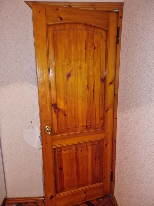 Продам двери 6 шт. из чистого дерево