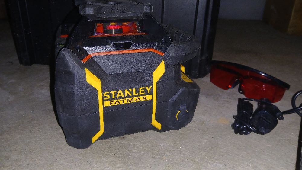 Laser Stanley LR 600