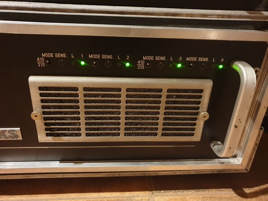 Amplificatoare Mosfet KsAudio CA4U 4canale/4x1000w cu modul controler