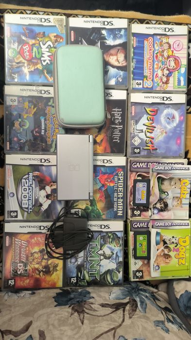 Nintendo Ds Lite+Husă+Încărcător+10 jocuri ds+2 jocuri gba